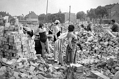 Kulturhaus Wittenberge Enttrümmerung 1950 Kulturhaus Wittenberge Enttrümmerung 1950